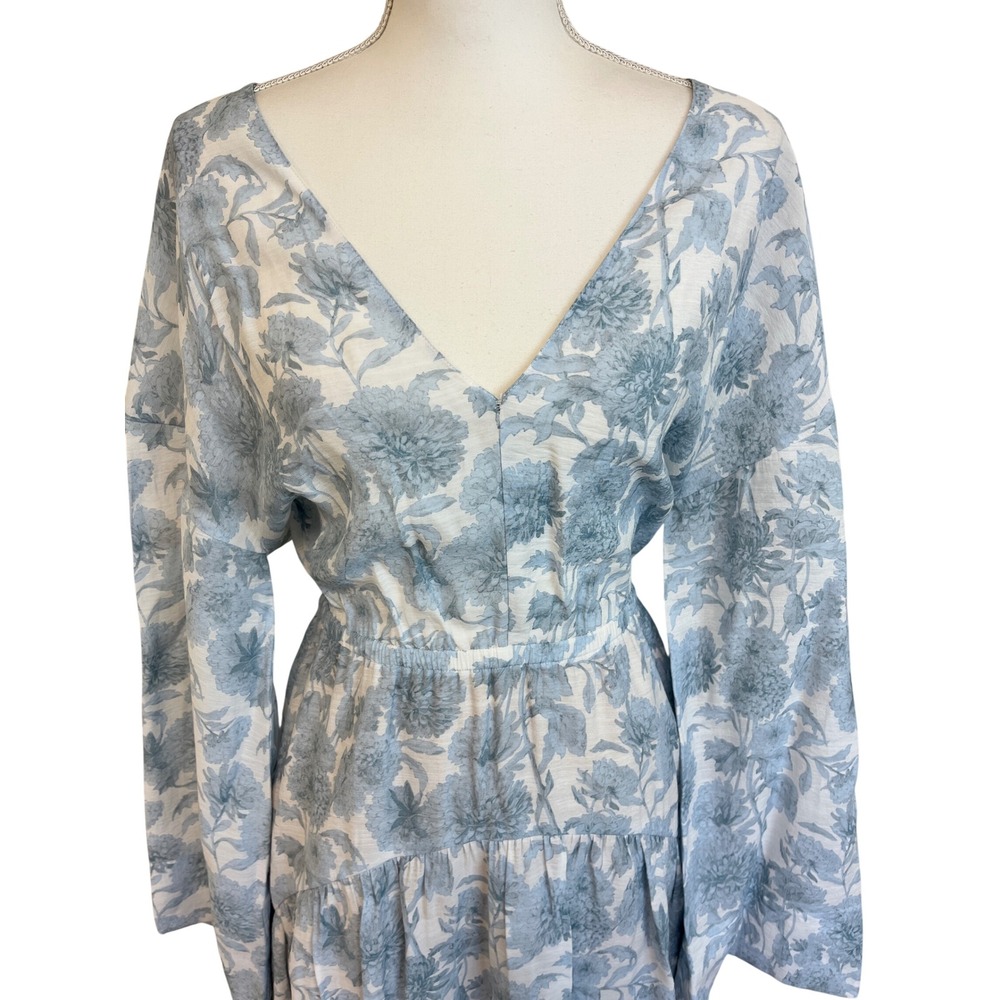 VINCE Dahlia Double V Neck Midi Dress Sz M Blue Floral Cutout Cottage Wedding - Picture 4 of 14